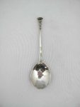 Seal top sterling silver spoon with foliate baluster seal, John Quycke of Barnstaple